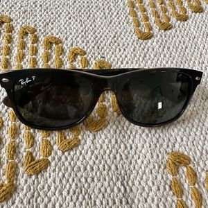 Ray Ban RB 2132 new wayfarers